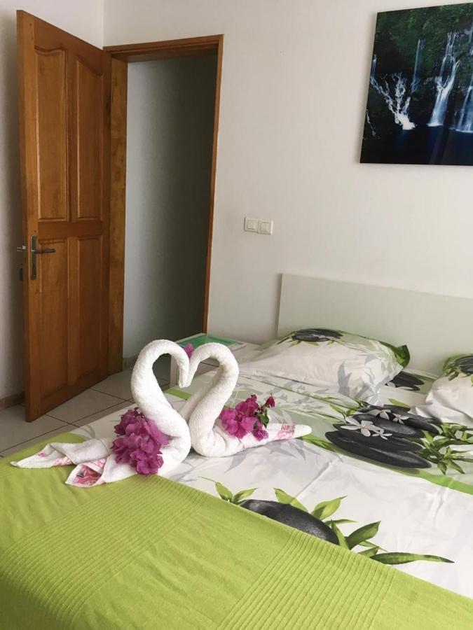 סן-פייר Chambres D'Hotes Du Domaine Des Doudous מראה חיצוני תמונה