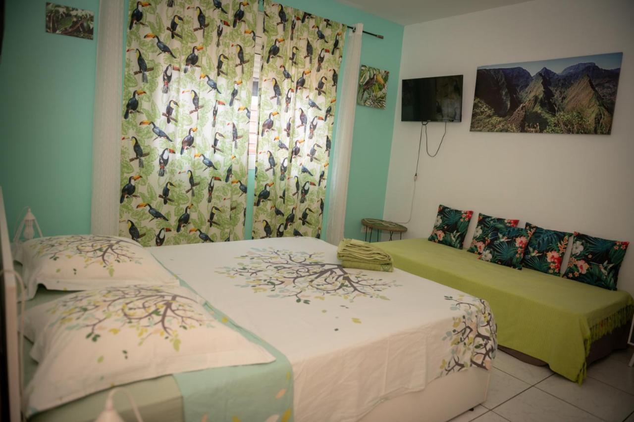 סן-פייר Chambres D'Hotes Du Domaine Des Doudous מראה חיצוני תמונה
