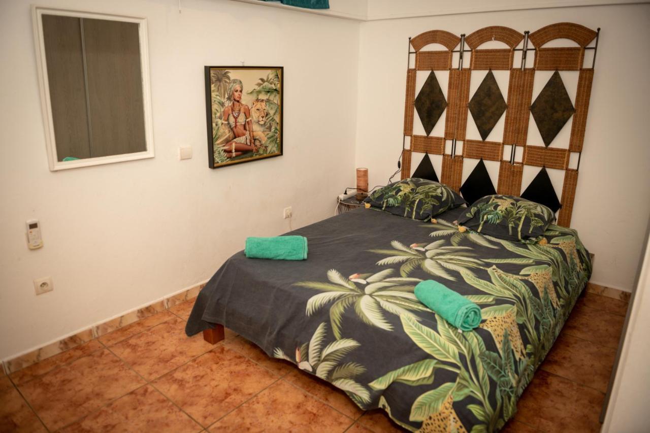 סן-פייר Chambres D'Hotes Du Domaine Des Doudous מראה חיצוני תמונה