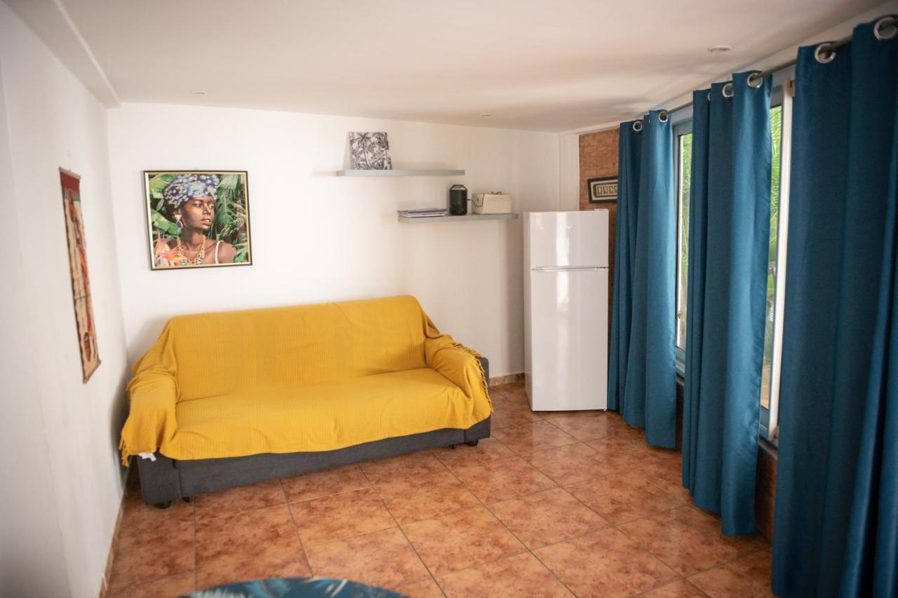 סן-פייר Chambres D'Hotes Du Domaine Des Doudous מראה חיצוני תמונה
