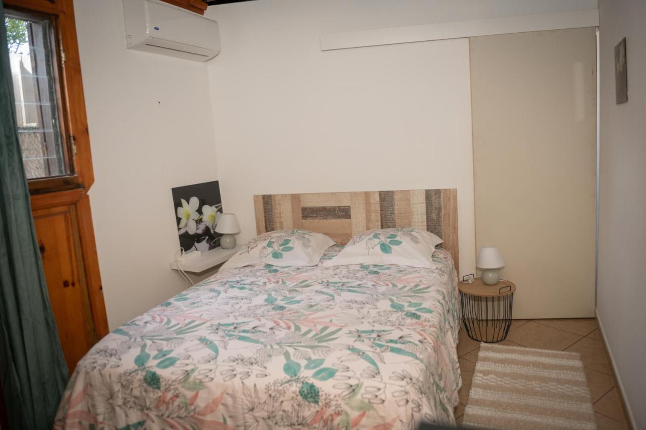 סן-פייר Chambres D'Hotes Du Domaine Des Doudous מראה חיצוני תמונה